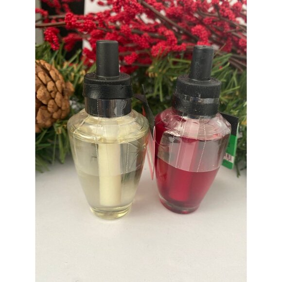 Bath & Body Works Christmas Holiday Winter Wallflowers-2 - Picture 4 of 4